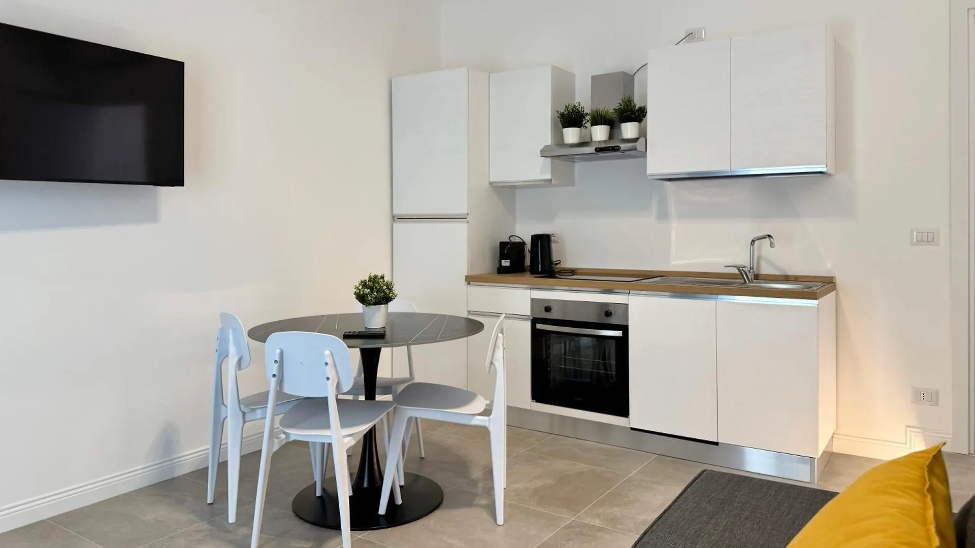 Laus Andrea Da Bari Luxury & Design Apartment 2